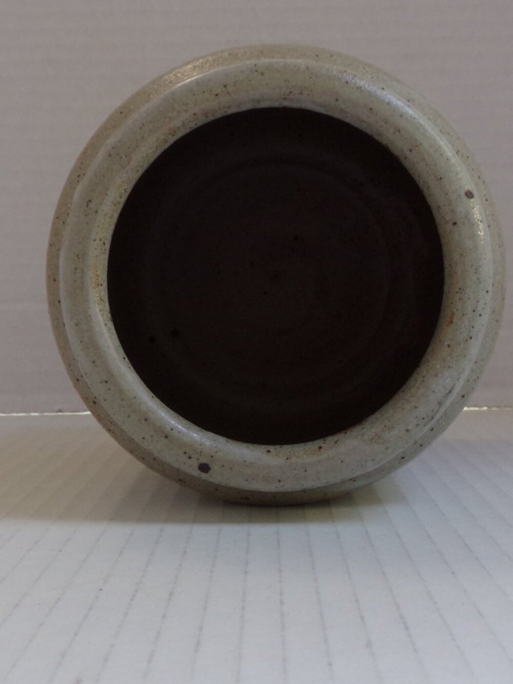 Crock Pig Stoneware Tan Blue Country Farmhouse Primitive Dunroven Potters - Picture 9 of 10